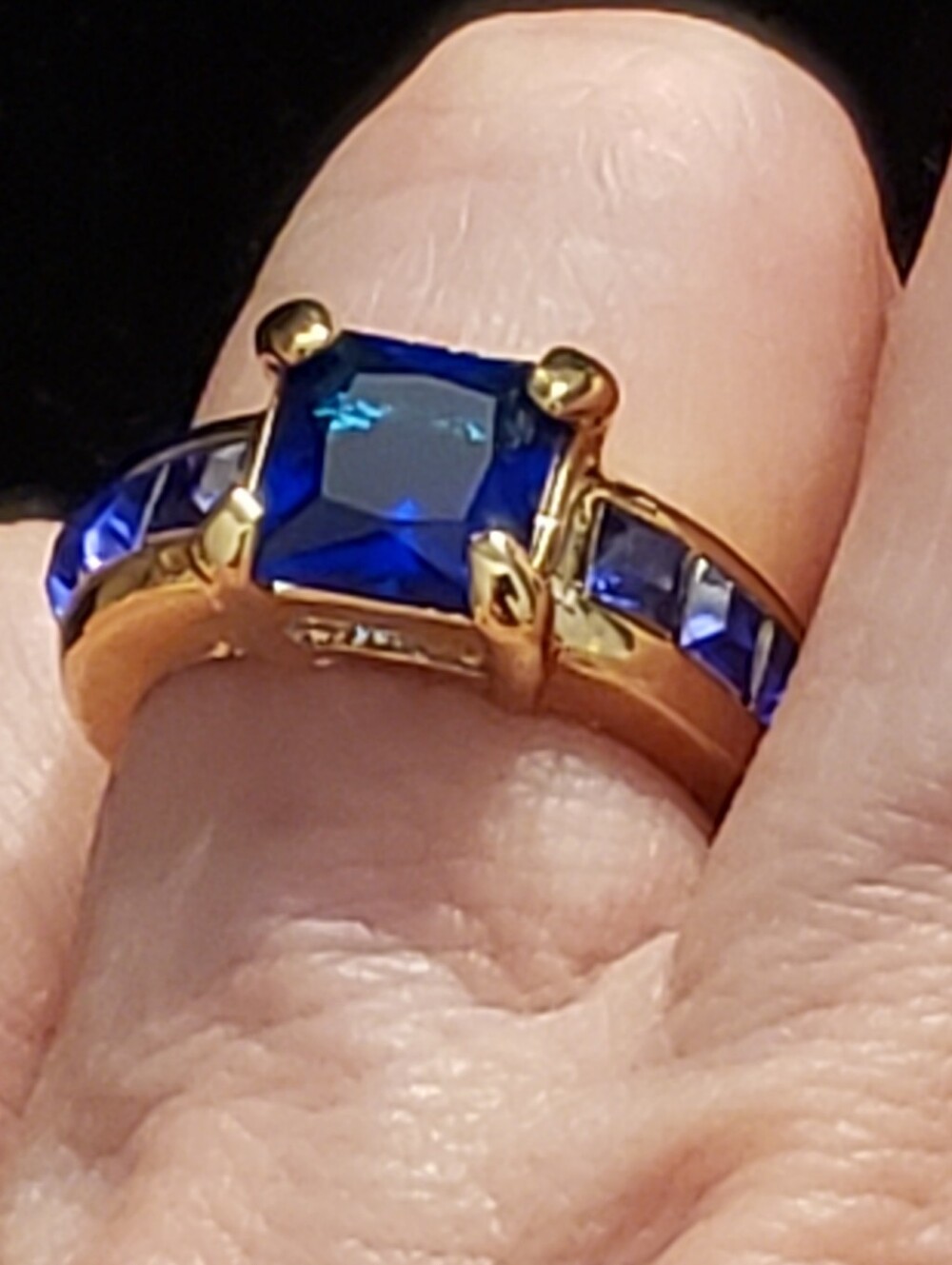 NEW Sapphires (Fashion) & 10KYGF Ring, Sz 6 Large Sapphire Channel-set Sides